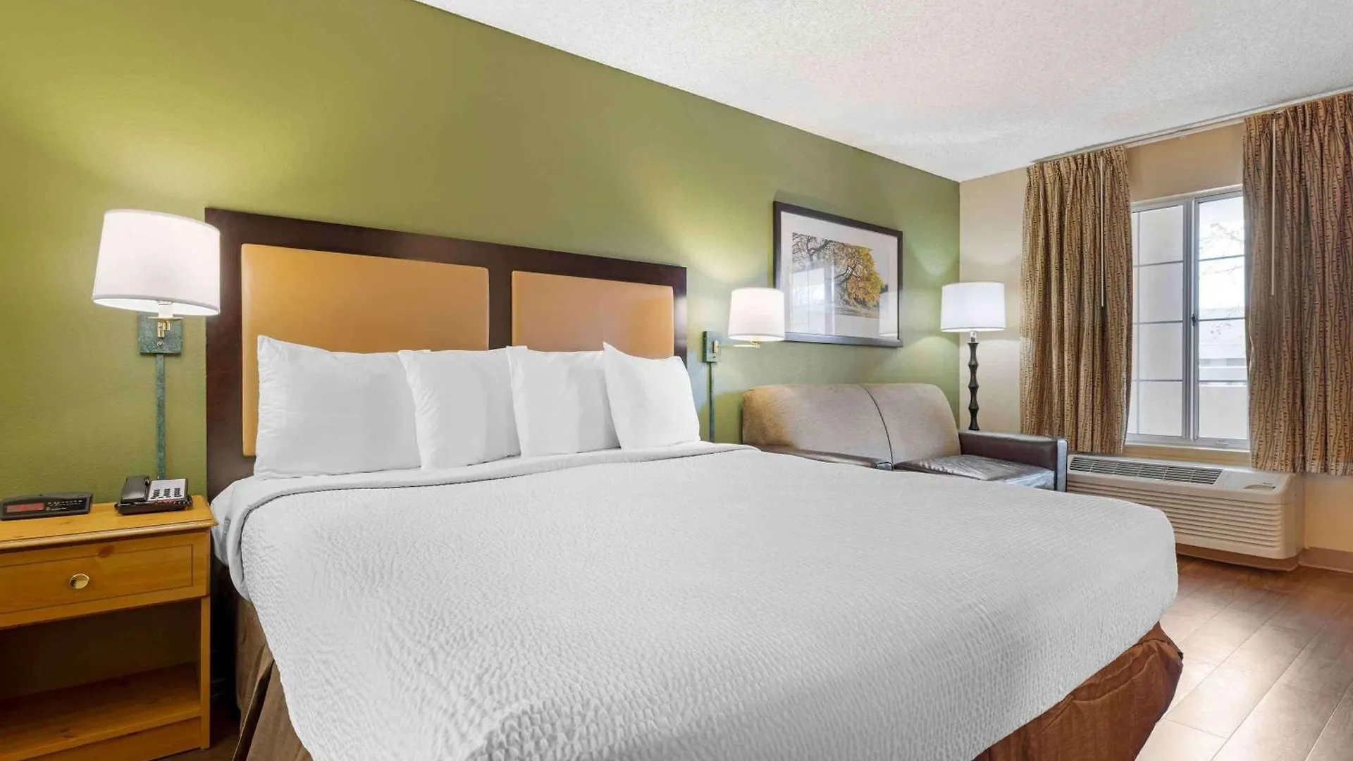 Extended America - - Fashion Valley Hotel San Diego