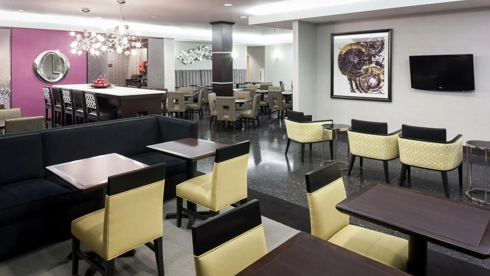 Hampton Downtown Hotel