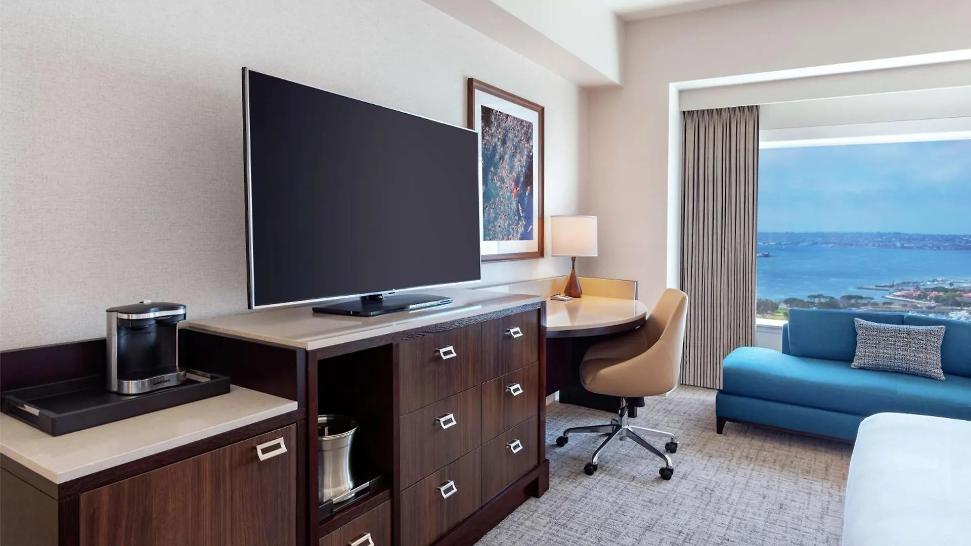 Hilton Bayfront 4*