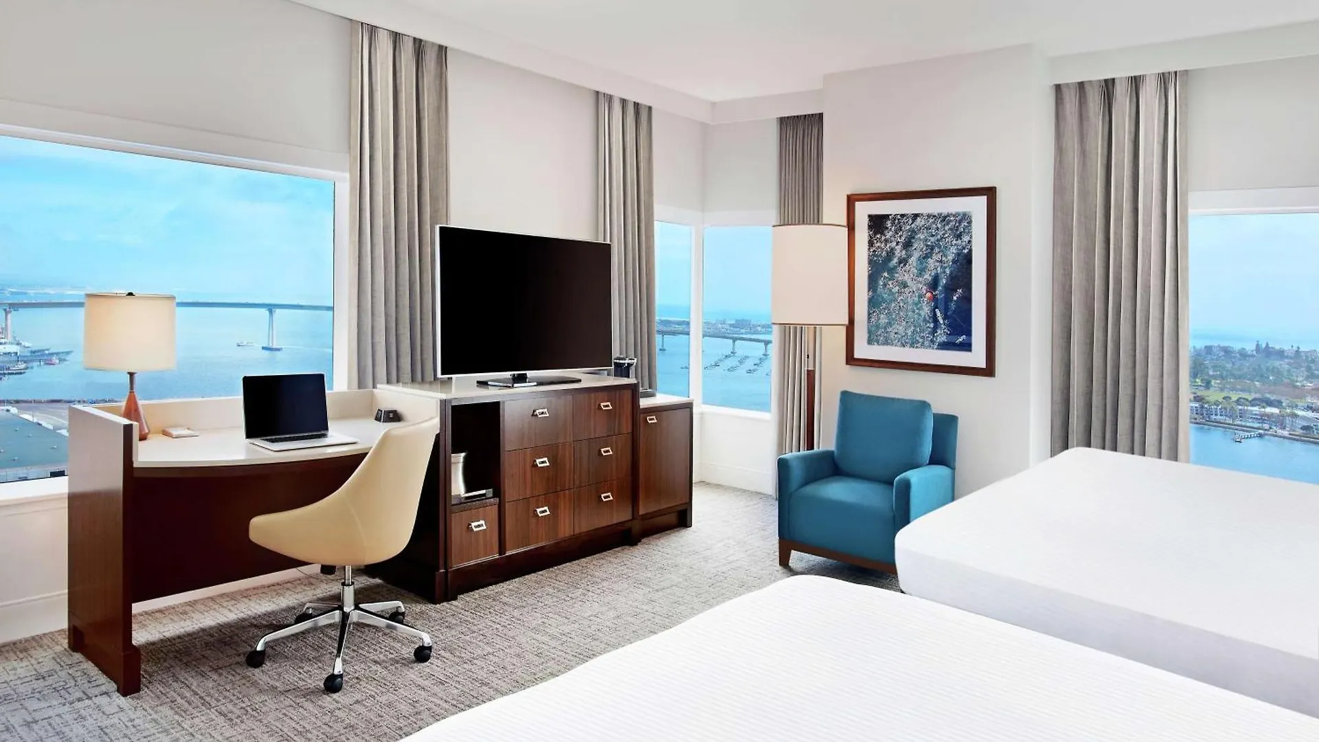 Szálloda Hilton Bayfront 4*