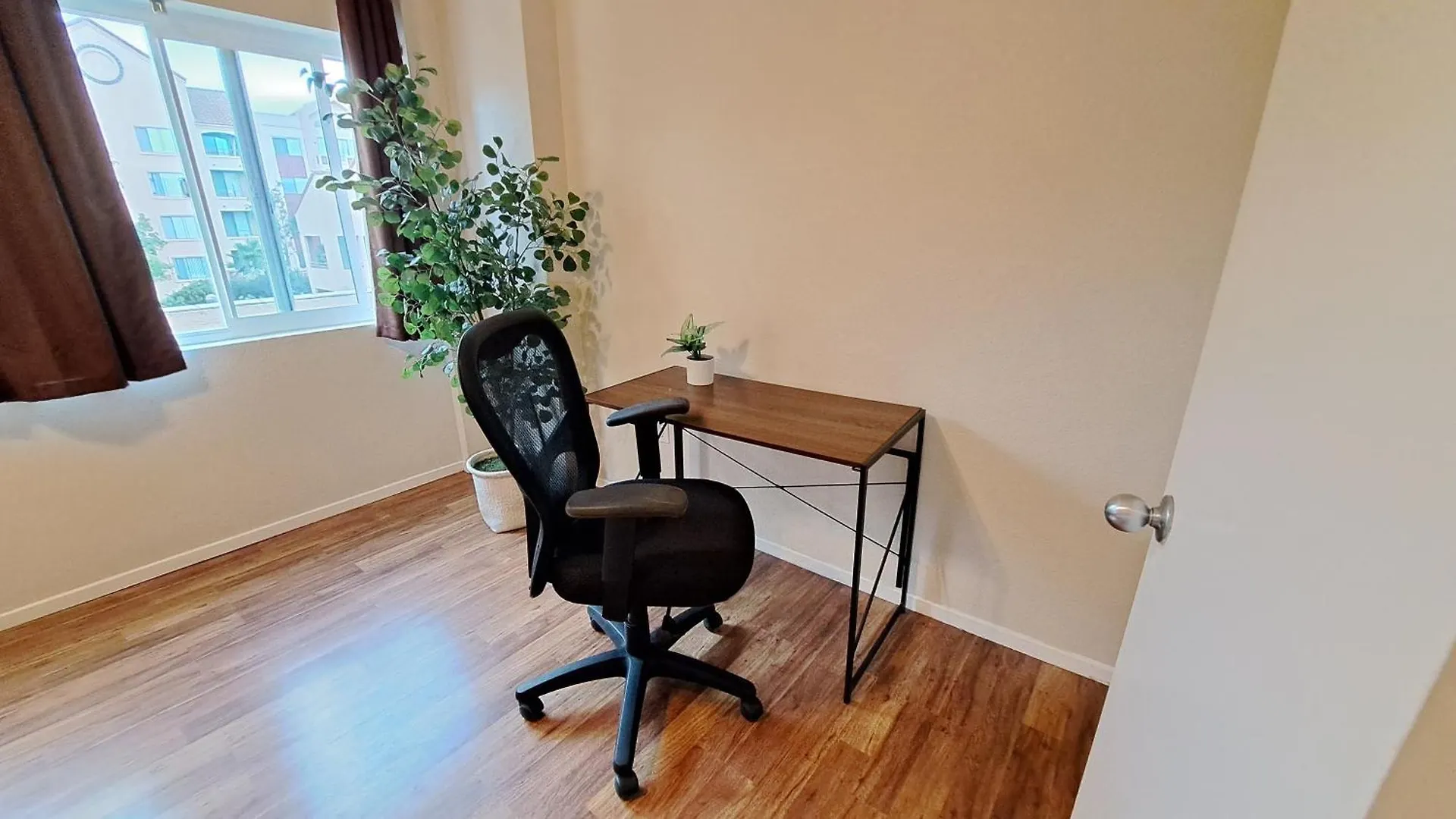 Daire Corner 2-story One Bedroom La Jolla San Diego