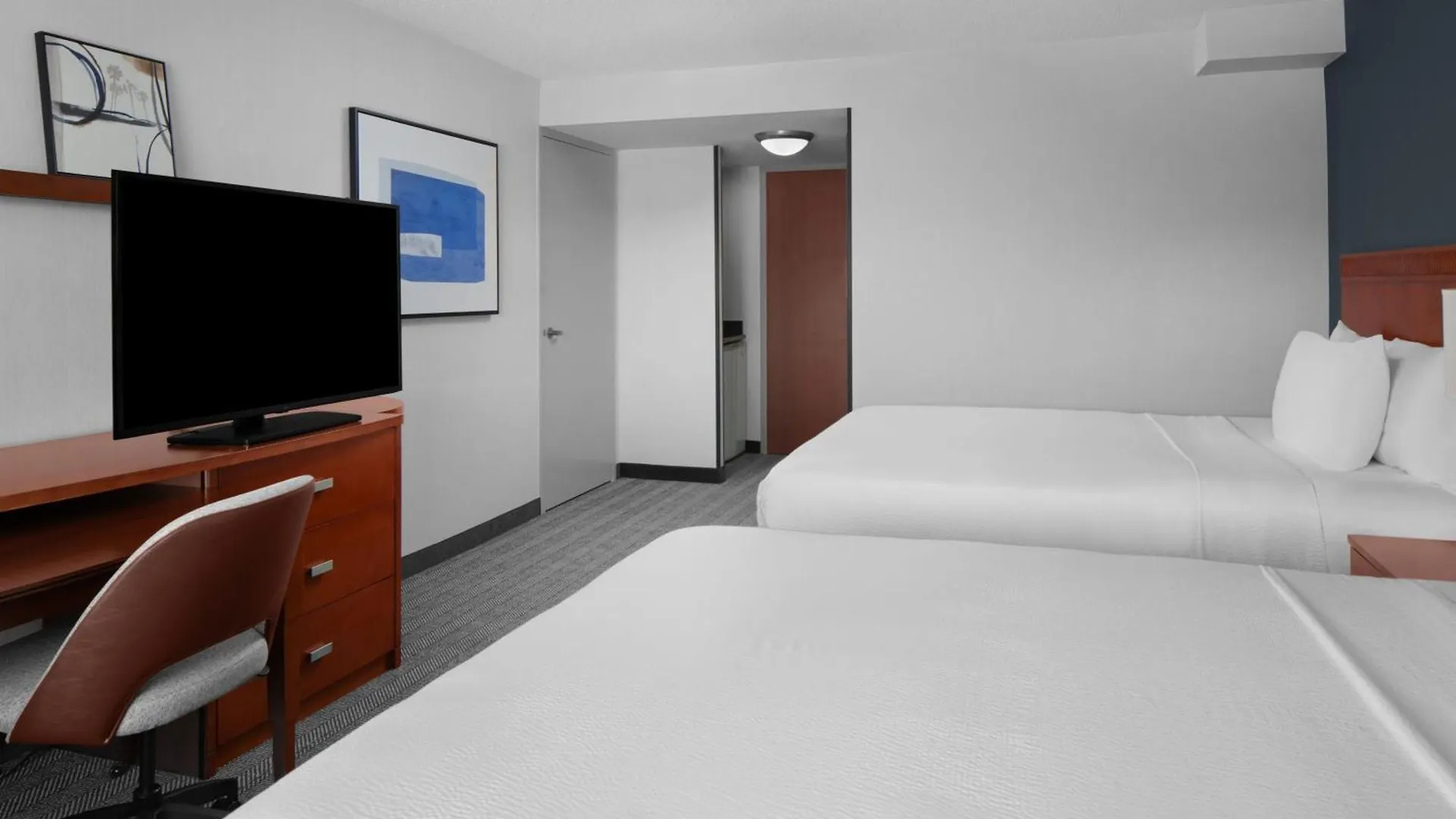 Courtyard By Marriott Rancho Bernardo 3*
