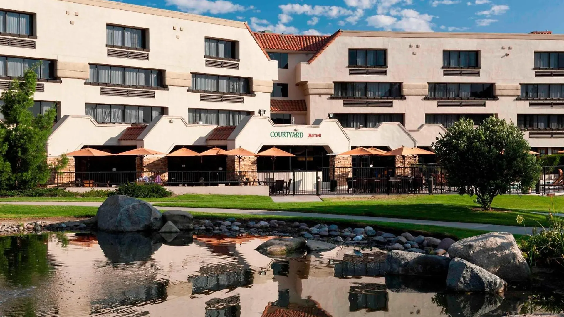 Courtyard By Marriott Rancho Bernardo 3*