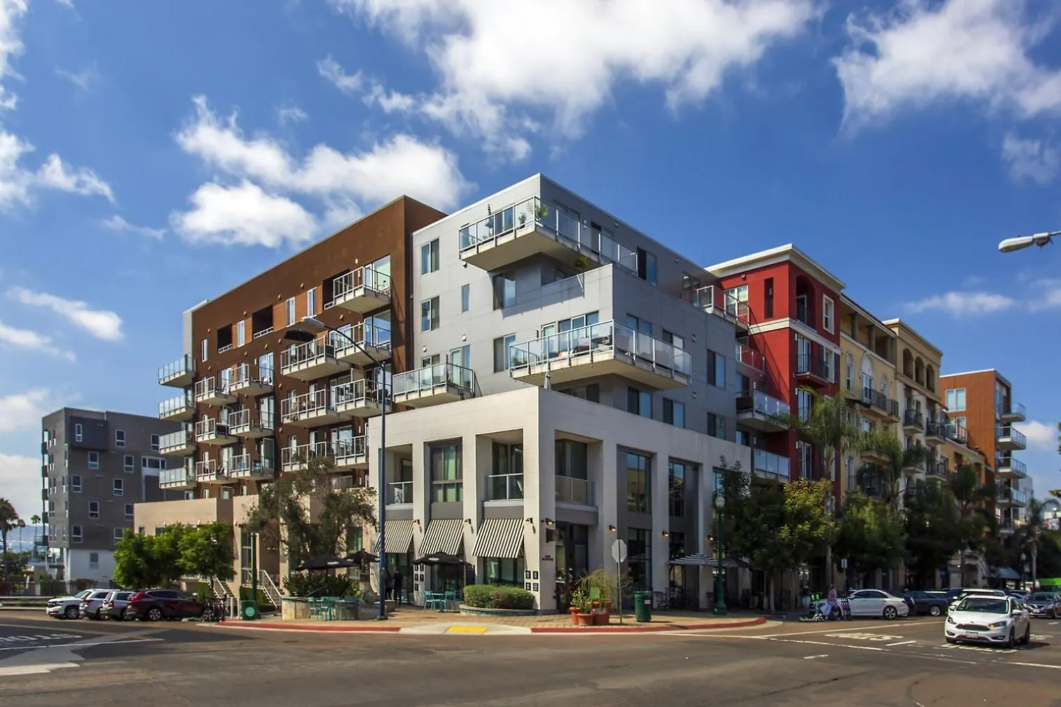 Little Italy W Gym Pool Nr Light Rail San-6 Appartamento *