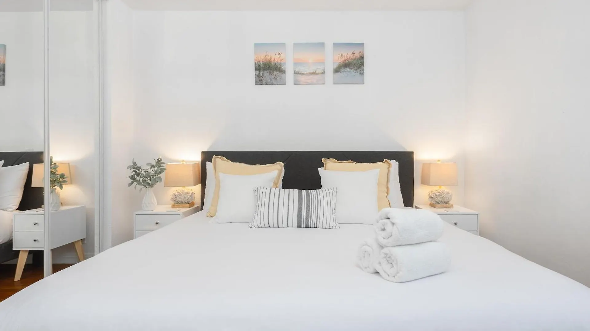 2 Bedroom - Ocean View Hot Tub Parking - 8 Guest San Diego