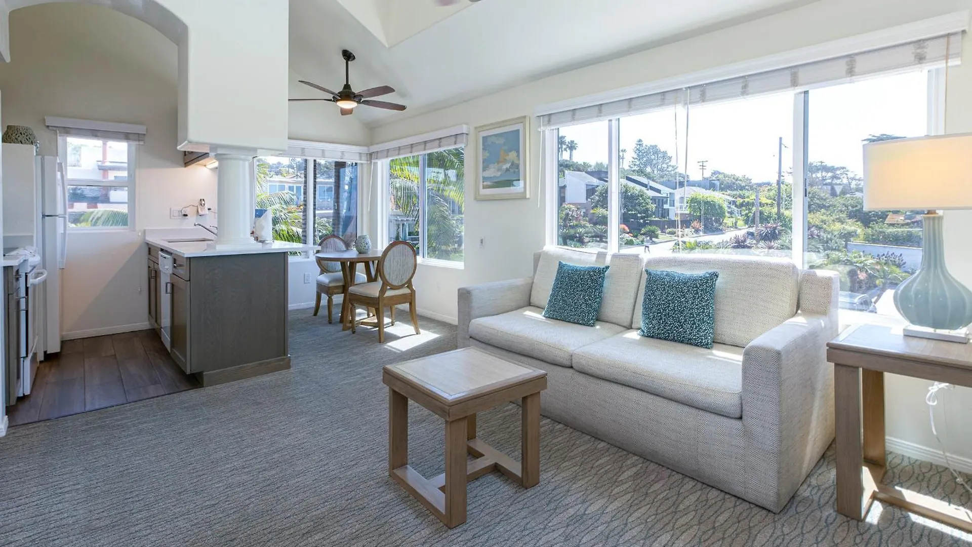 Wave Crest 3* Del Mar