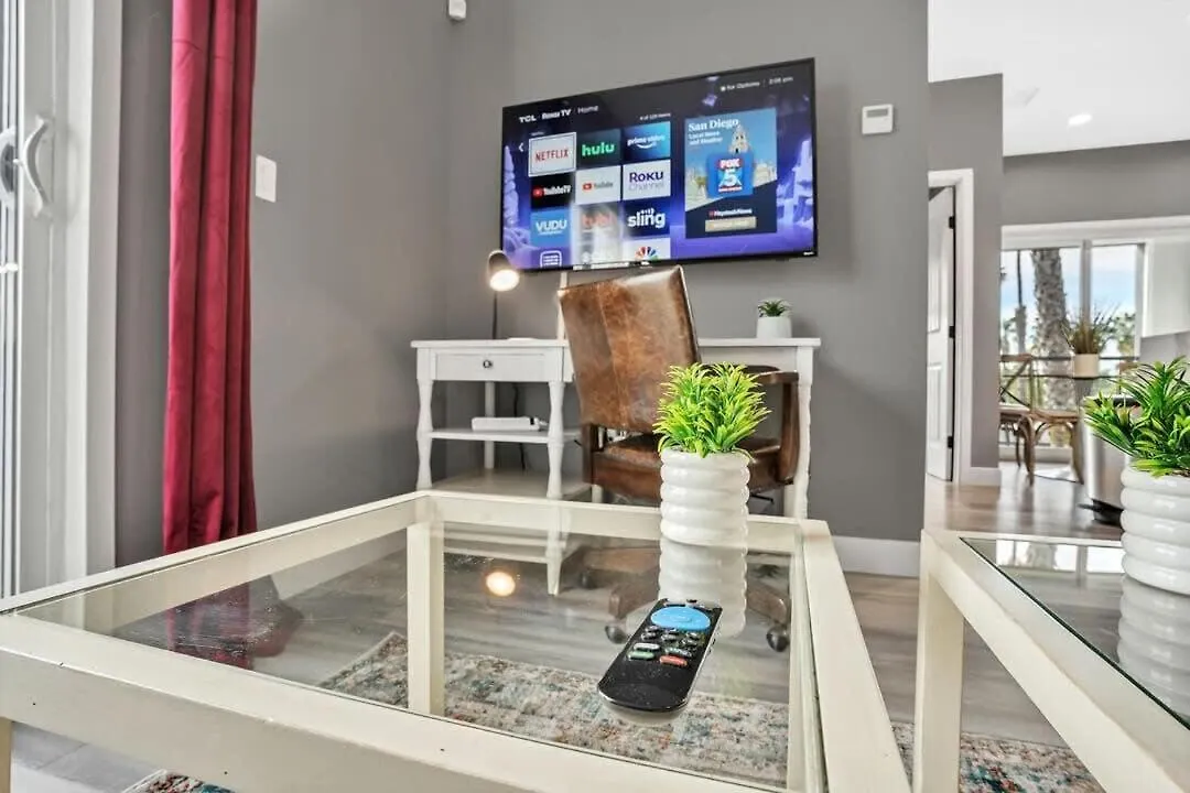 Professionals-restaurants-fastwifi-a C-desk- Pets 샌디에이고