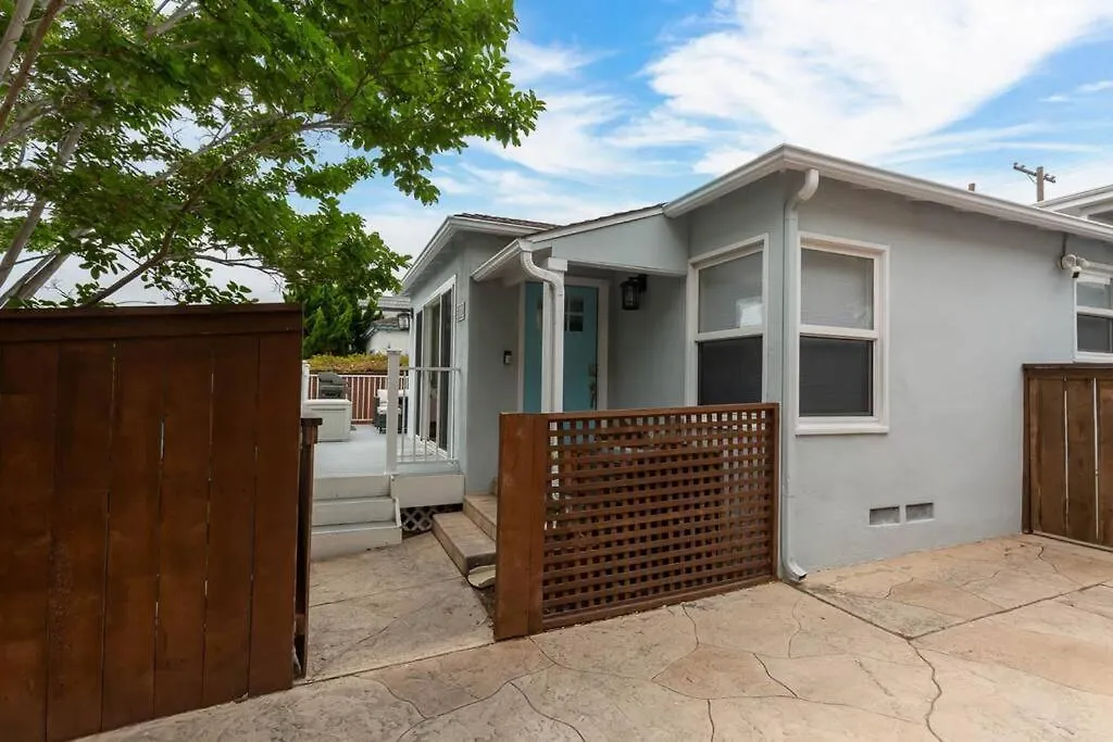 House In The Heart Of Pb Holiday home San Diego