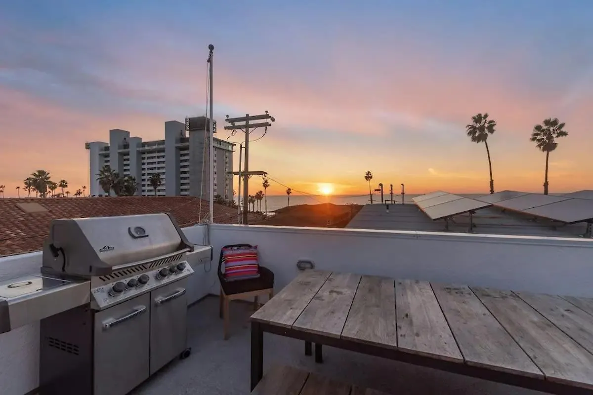 Ocean View Gem With Rooftop Deck And Hot Tub Casa vacanze *