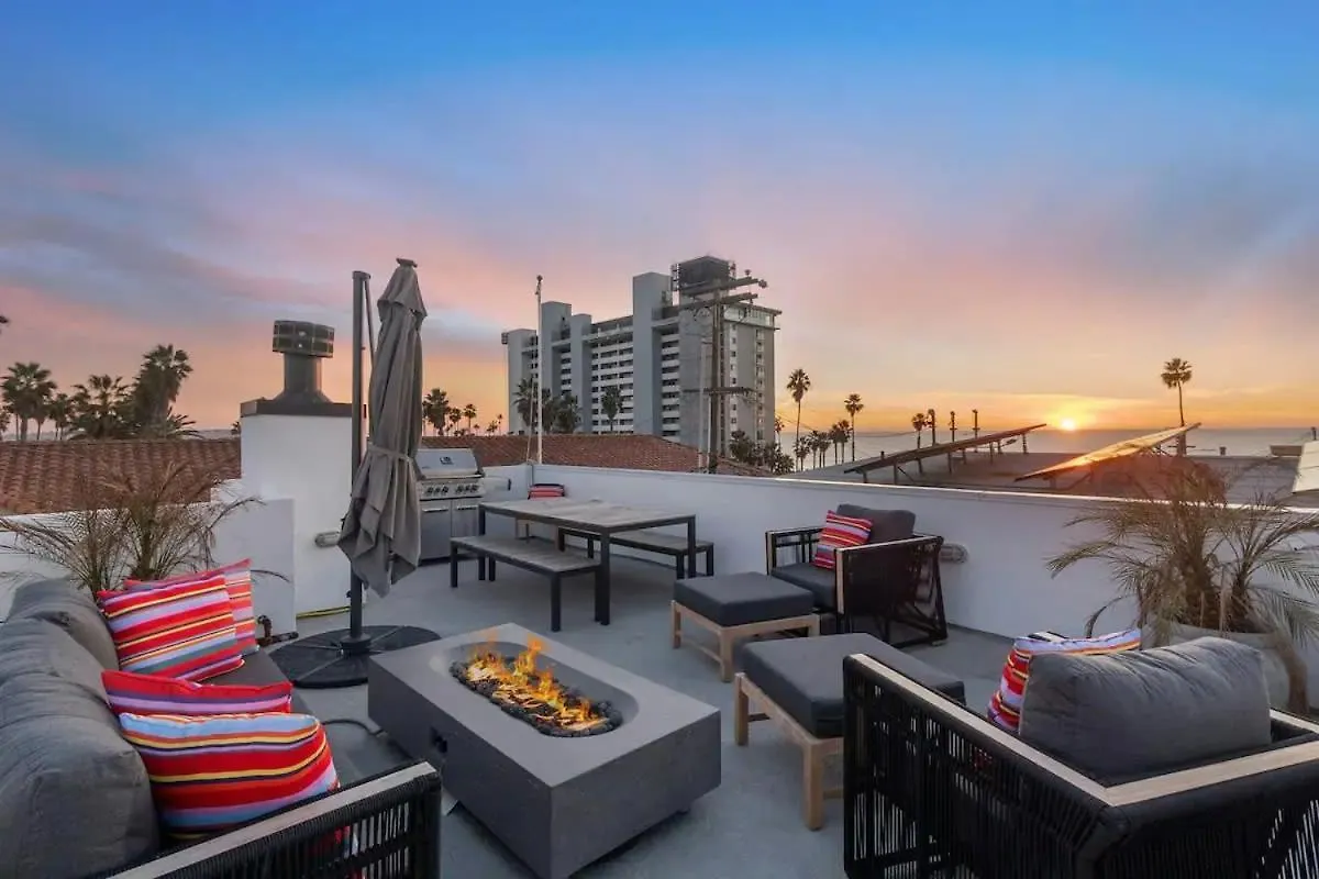 Ocean View Gem With Rooftop Deck And Hot Tub Casa vacanze San Diego