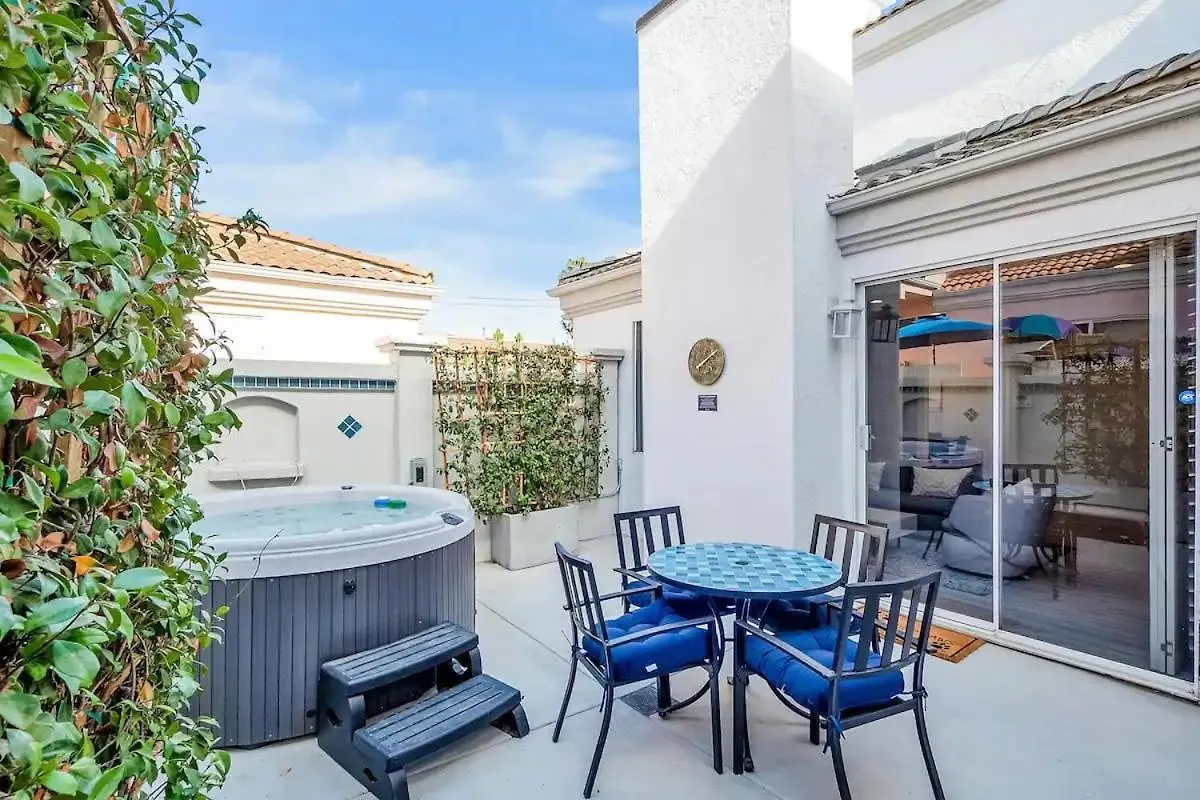 Casa vacanze Ocean View Gem With Rooftop Deck And Hot Tub San Diego