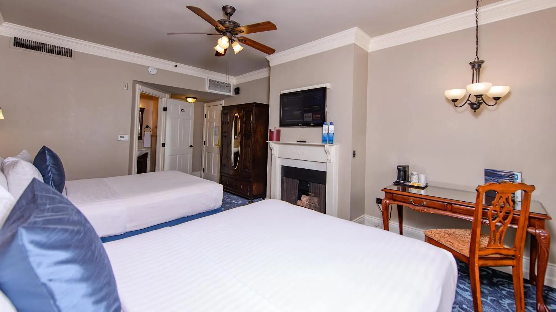 Hotel Horton Grand San Diego