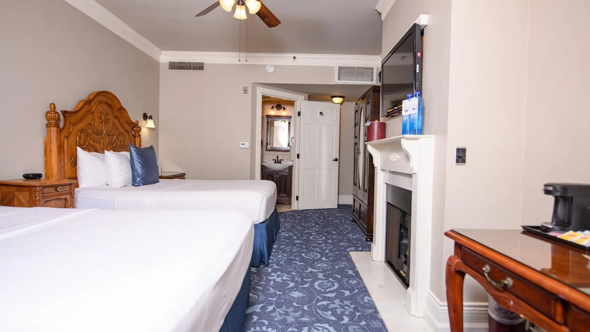 Horton Grand Hotel San Diego