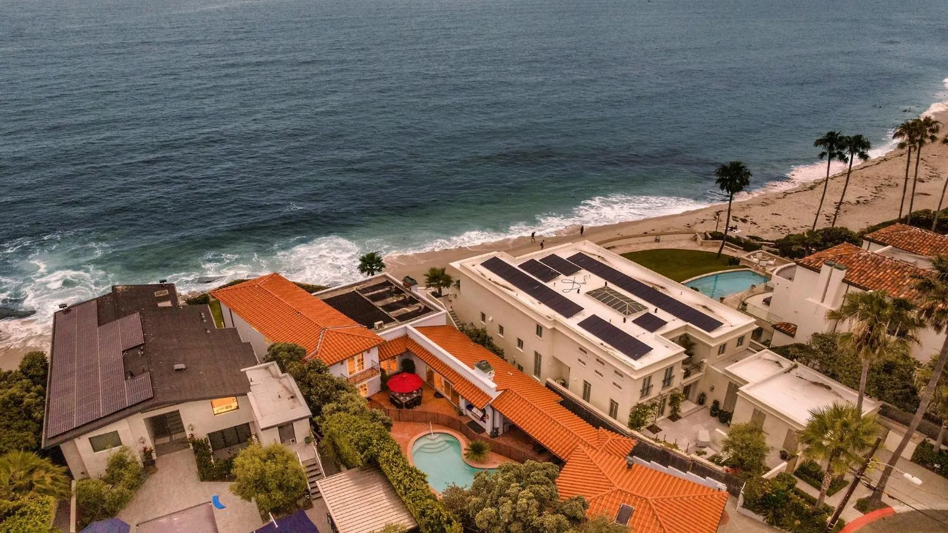 B5250 Playa Vista Beachfront