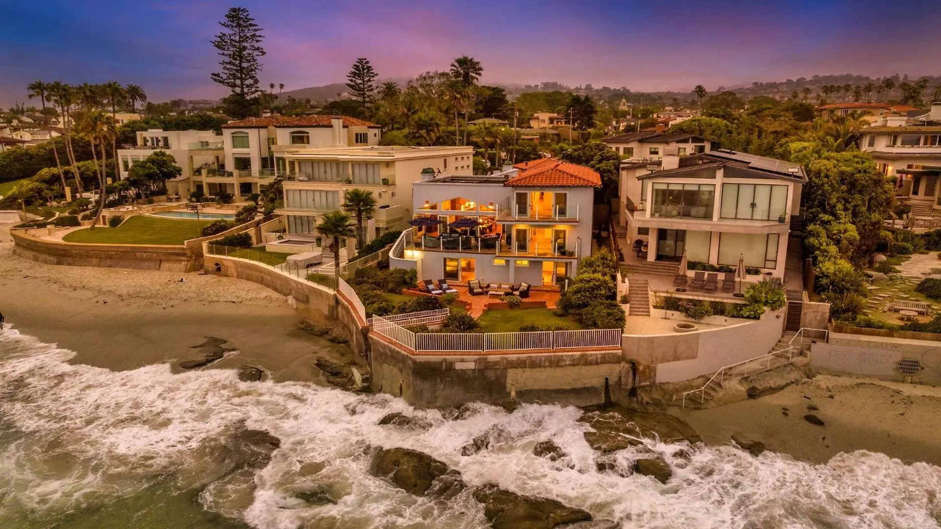 B5250 Playa Vista Beachfront *