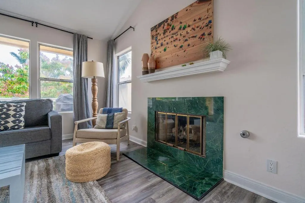 Sunlit La Jolla Village Gem With Peak Ocean Views 別荘 *