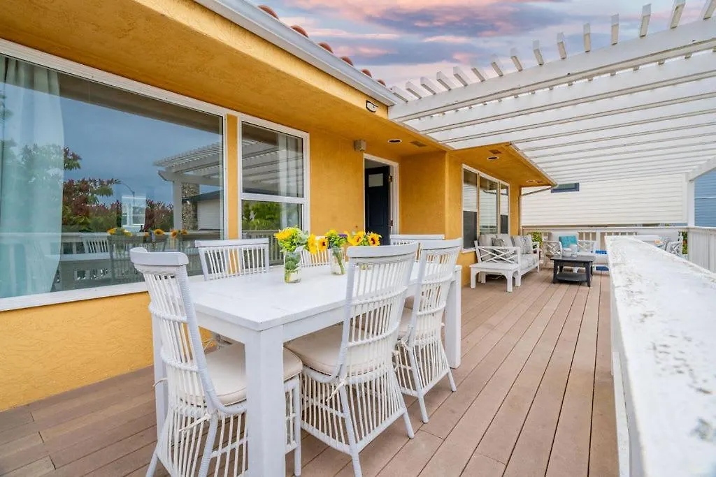 Sunlit La Jolla Village Gem With Peak Ocean Views * サンディエゴ