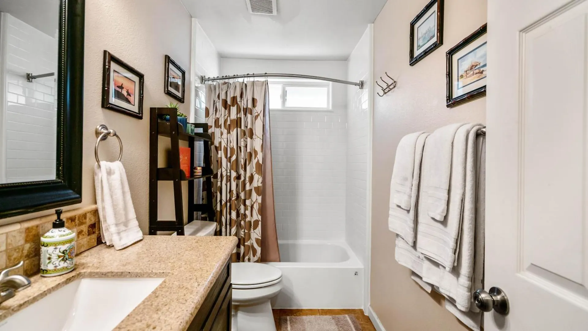 Family Getaway - Spa, Pool, And Patio Holiday home *