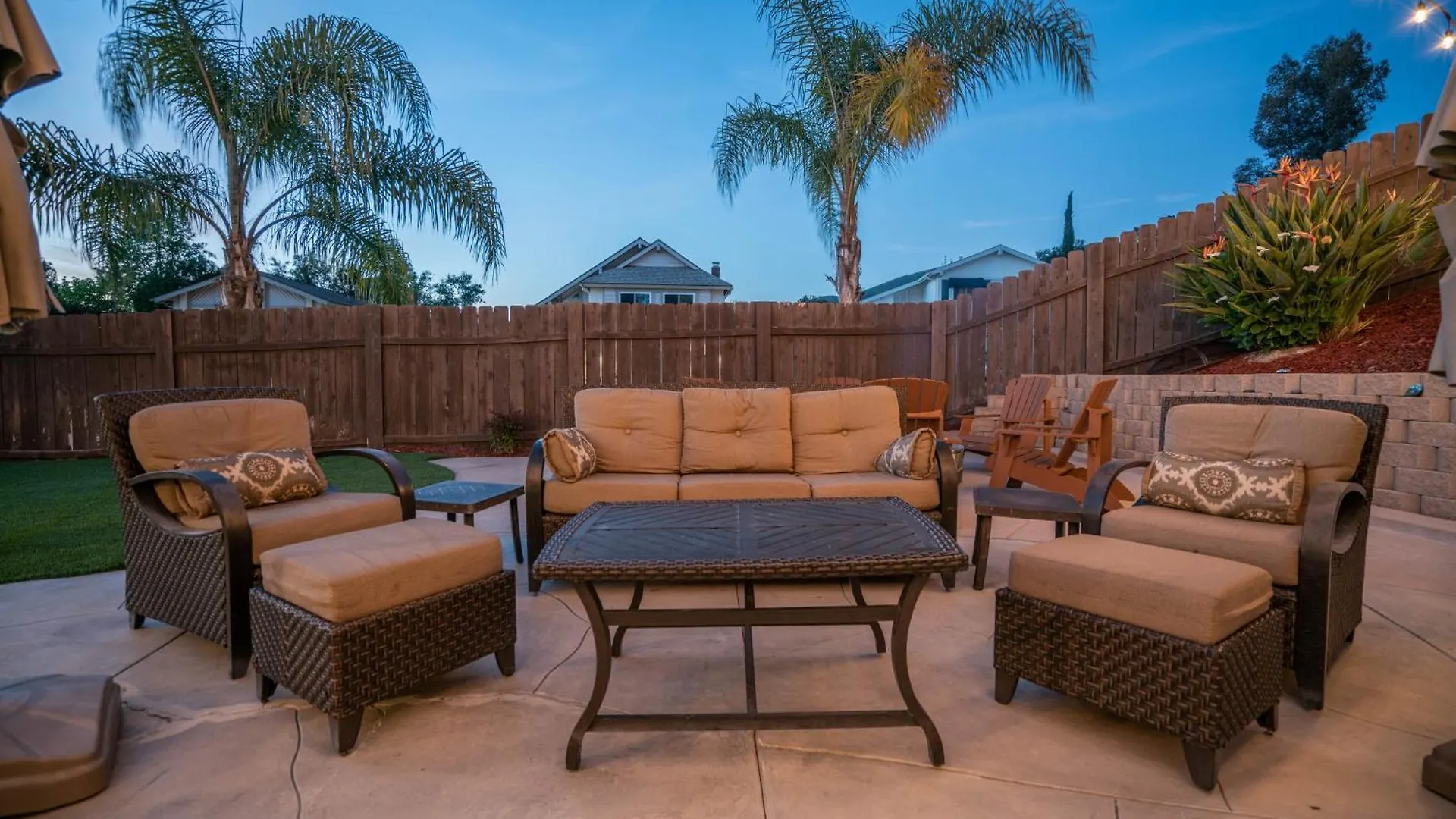 Family Getaway - Spa, Pool, And Patio *