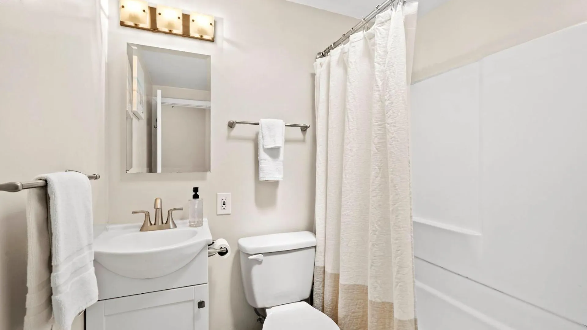 Holiday home Sd - Family & Pet Friendly San Diego