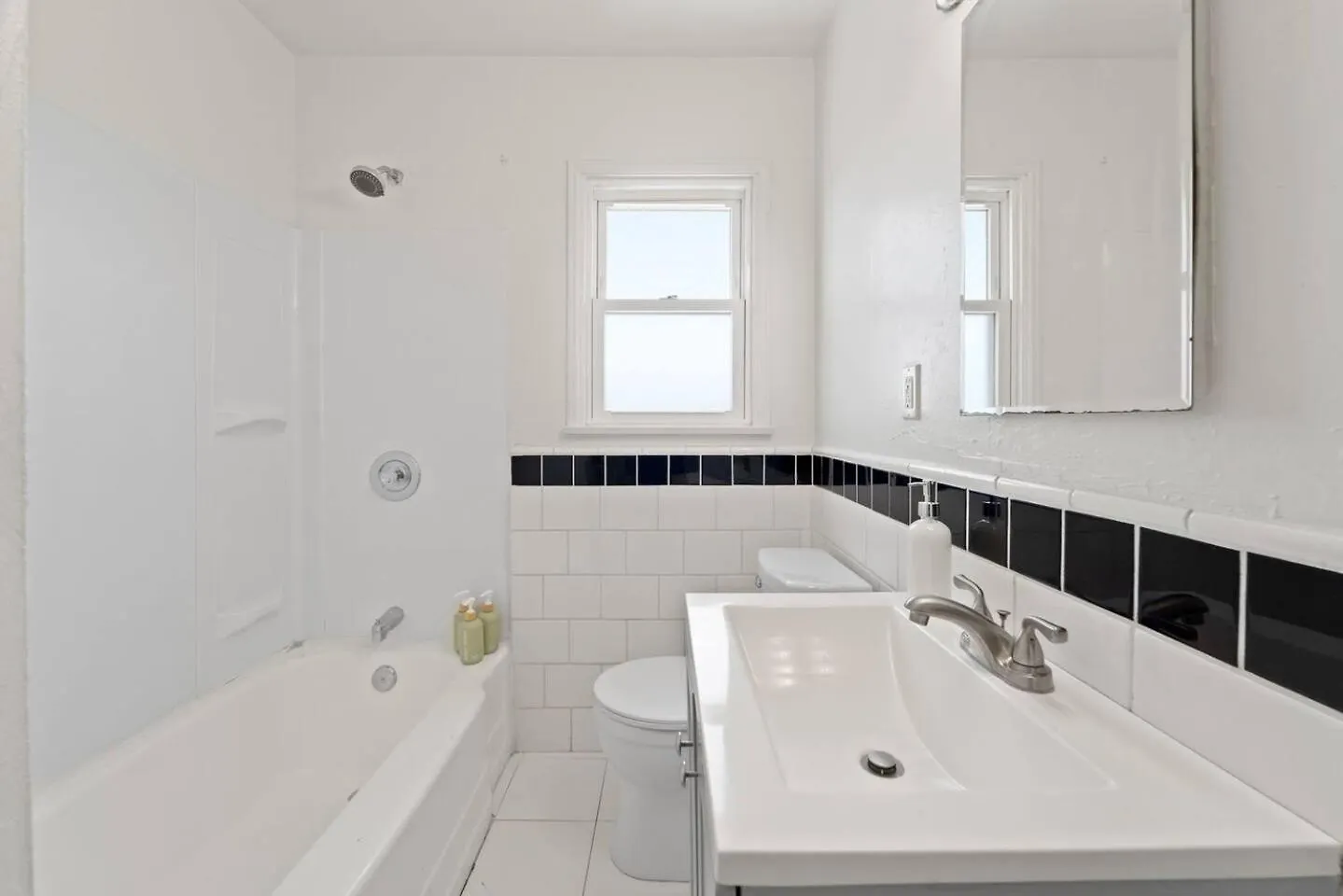 Charming 3br By Rather Be Hébergement de vacances *