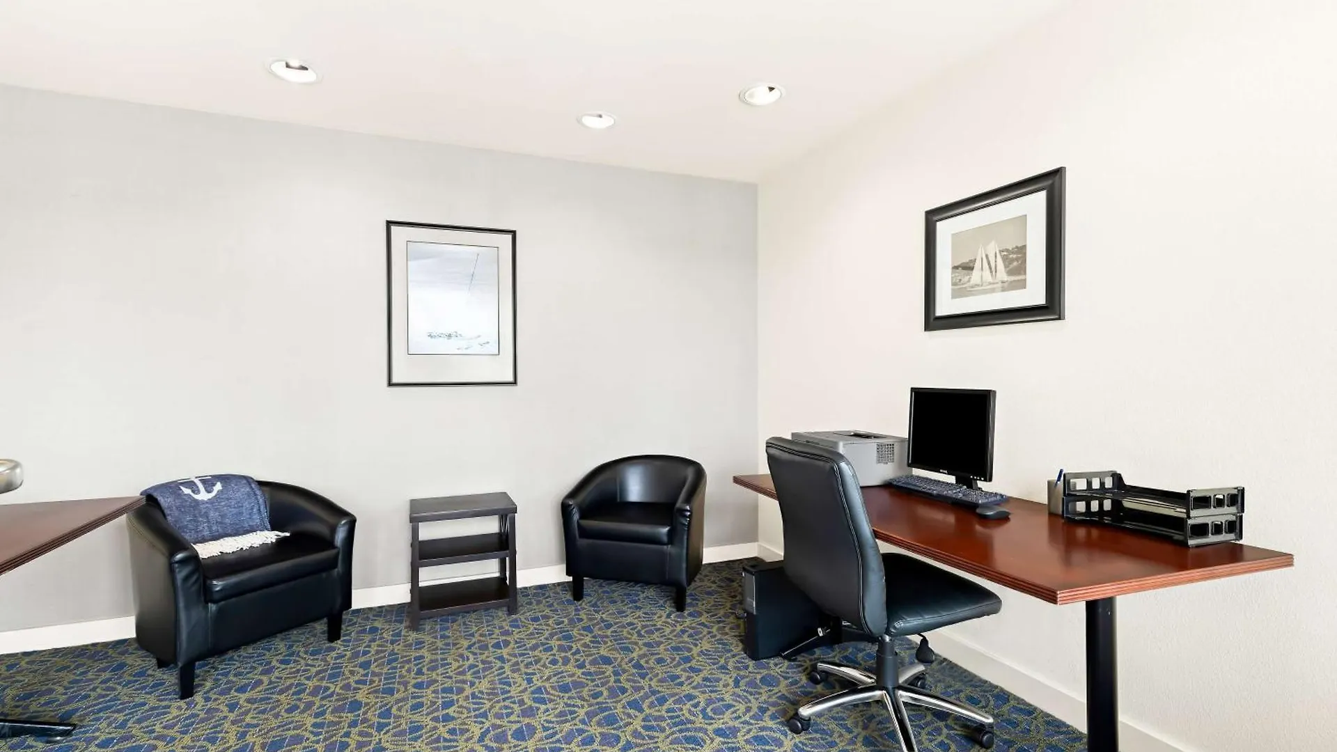 Western Yacht Harbor 3*