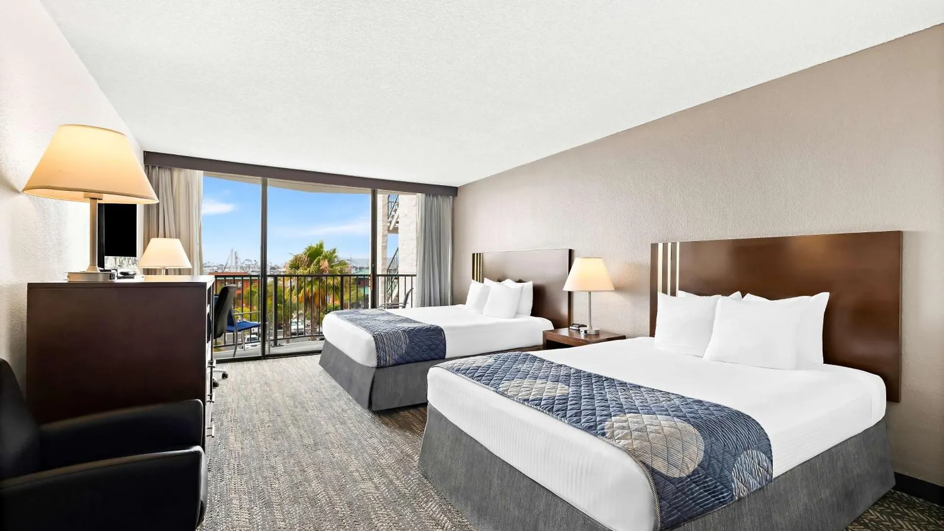 Western Yacht Harbor Hotel
