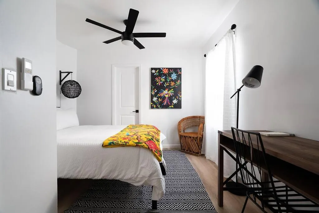 بيت للعطل * Bueno Bueno Casita * / 7 Min To Downtown / 4 Bdr