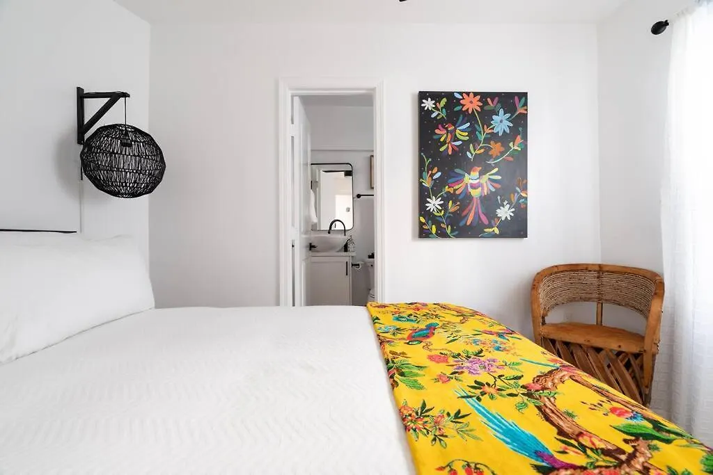 * Bueno Bueno Casita * / 7 Min To Downtown / 4 Bdr * San Diego