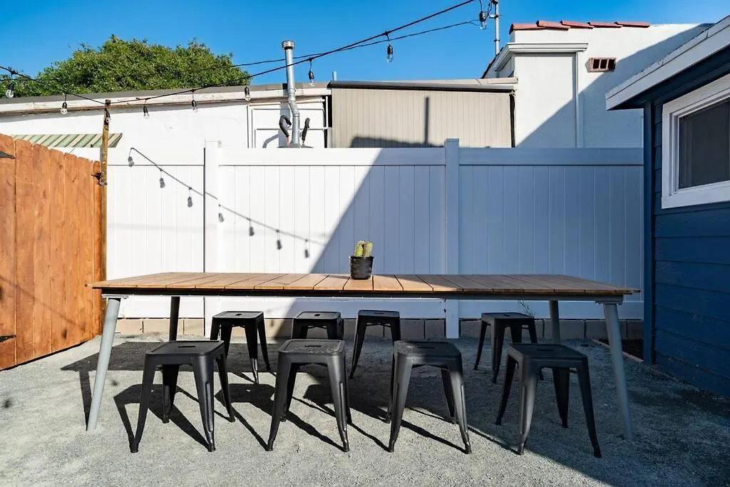 * Bueno Bueno Casita * / 7 Min To Downtown / 4 Bdr بيت للعطل *