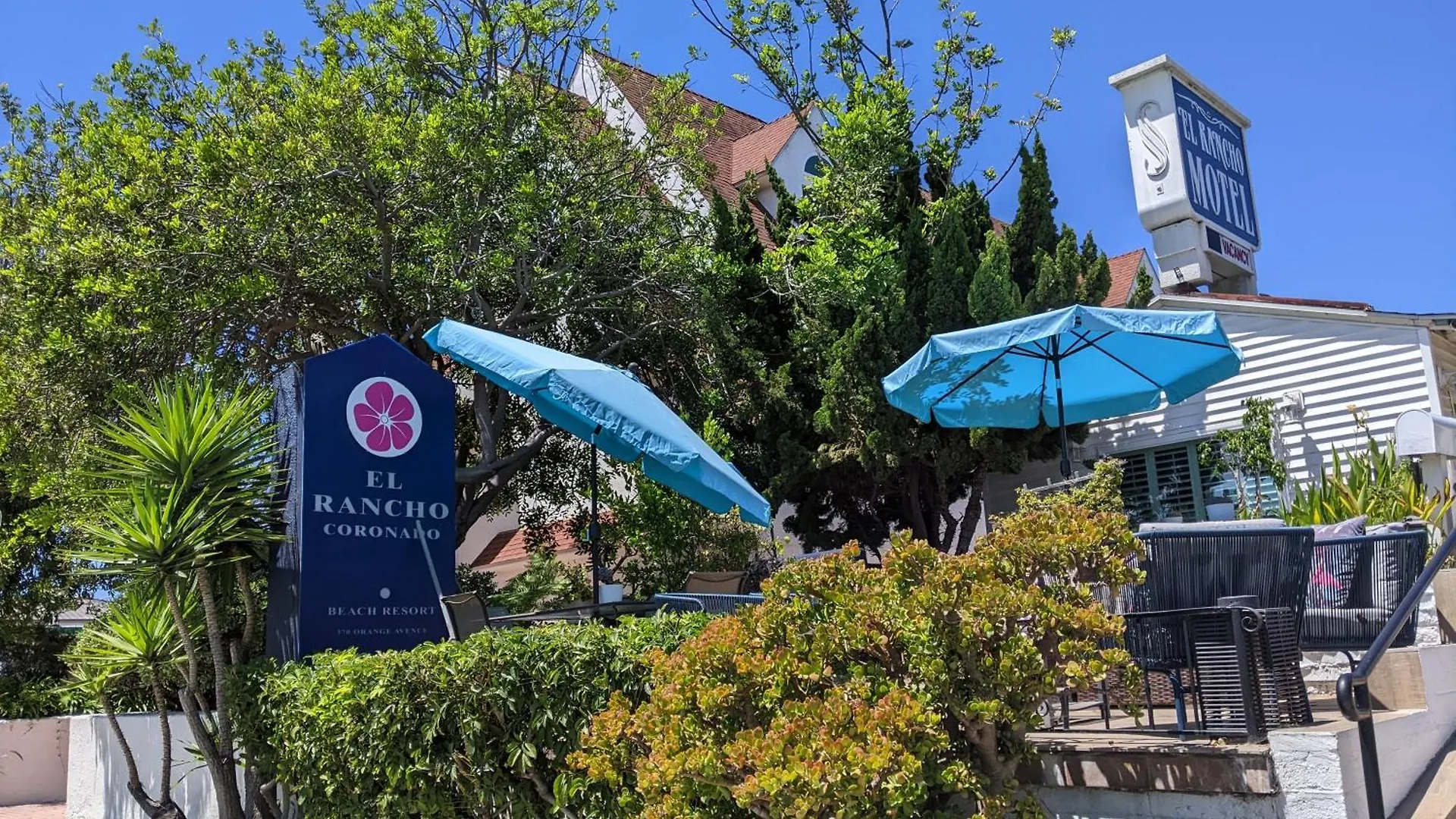 El Rancho 3*