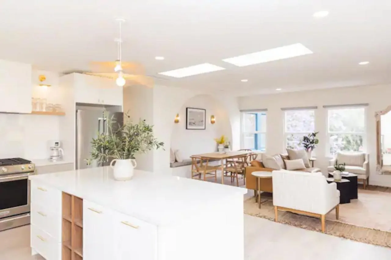 Casa de Férias Bright, Spacious 4 Bd In The Heart Of Little Italy