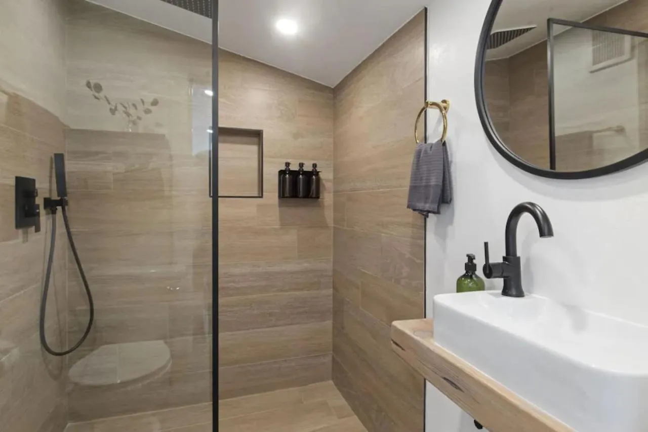 5bd With Outdoor Space In Little Italy