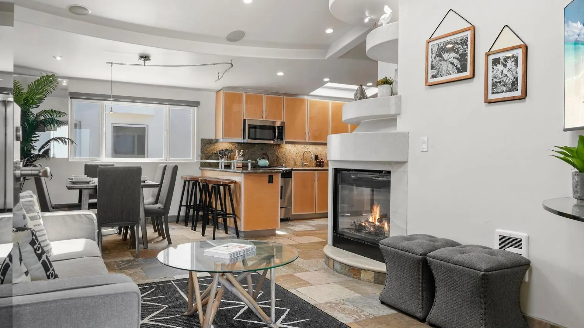 Stunning Oceanfront Boardwalk - Spa, Steps2beach, Parking & Fast Wifi! *