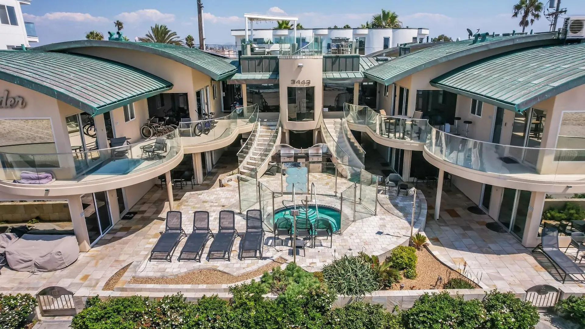 Stunning Oceanfront Boardwalk - Spa, Steps2beach, Parking & Fast Wifi! * 샌디에이고
