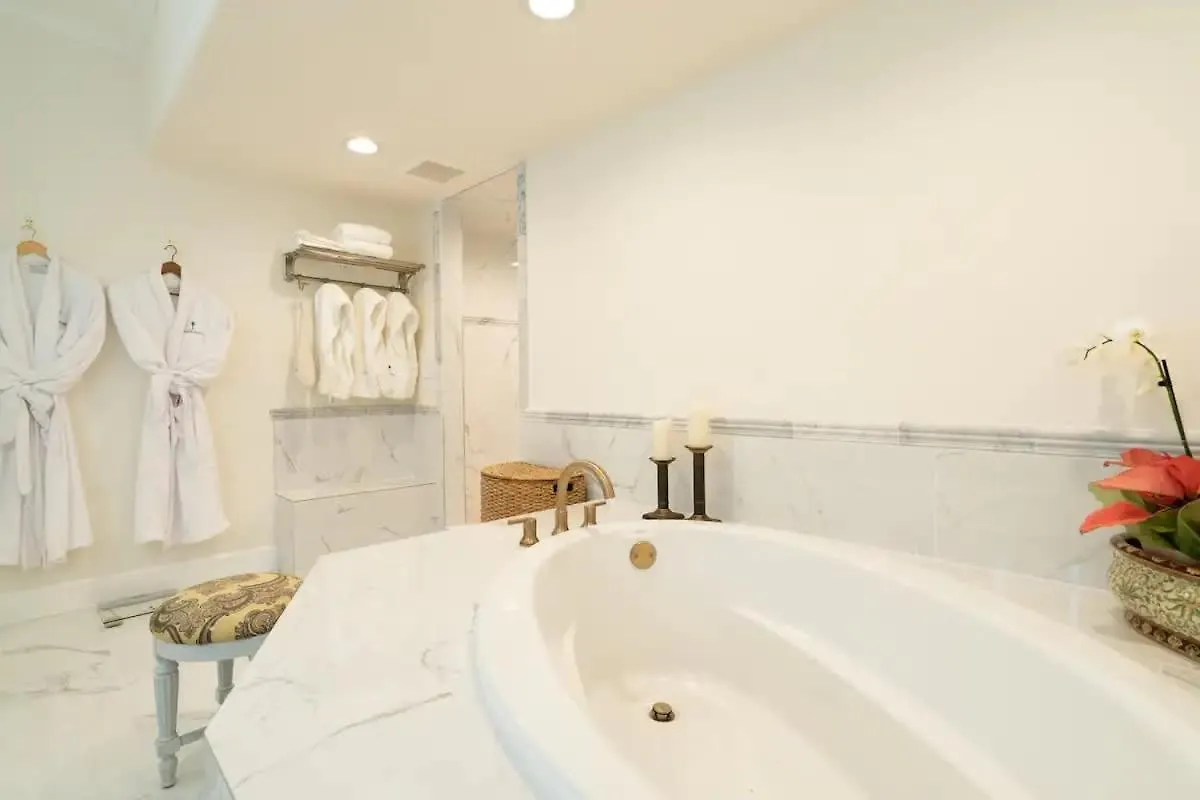 Luxurious Family 5 Bedroom Getaway *