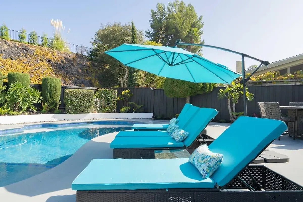 Σπίτι διακοπών Designer Family With Resort-style Oasis *