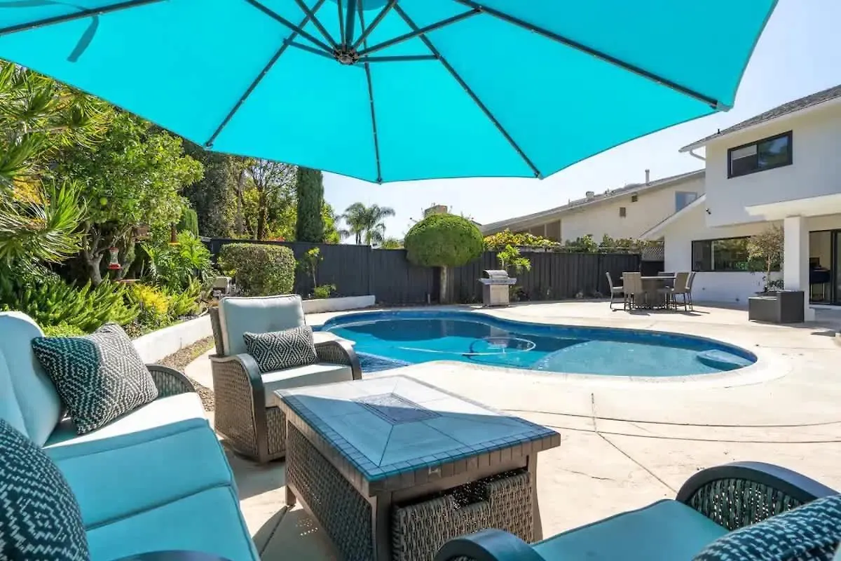 Σπίτι διακοπών Designer Family With Resort-style Oasis *