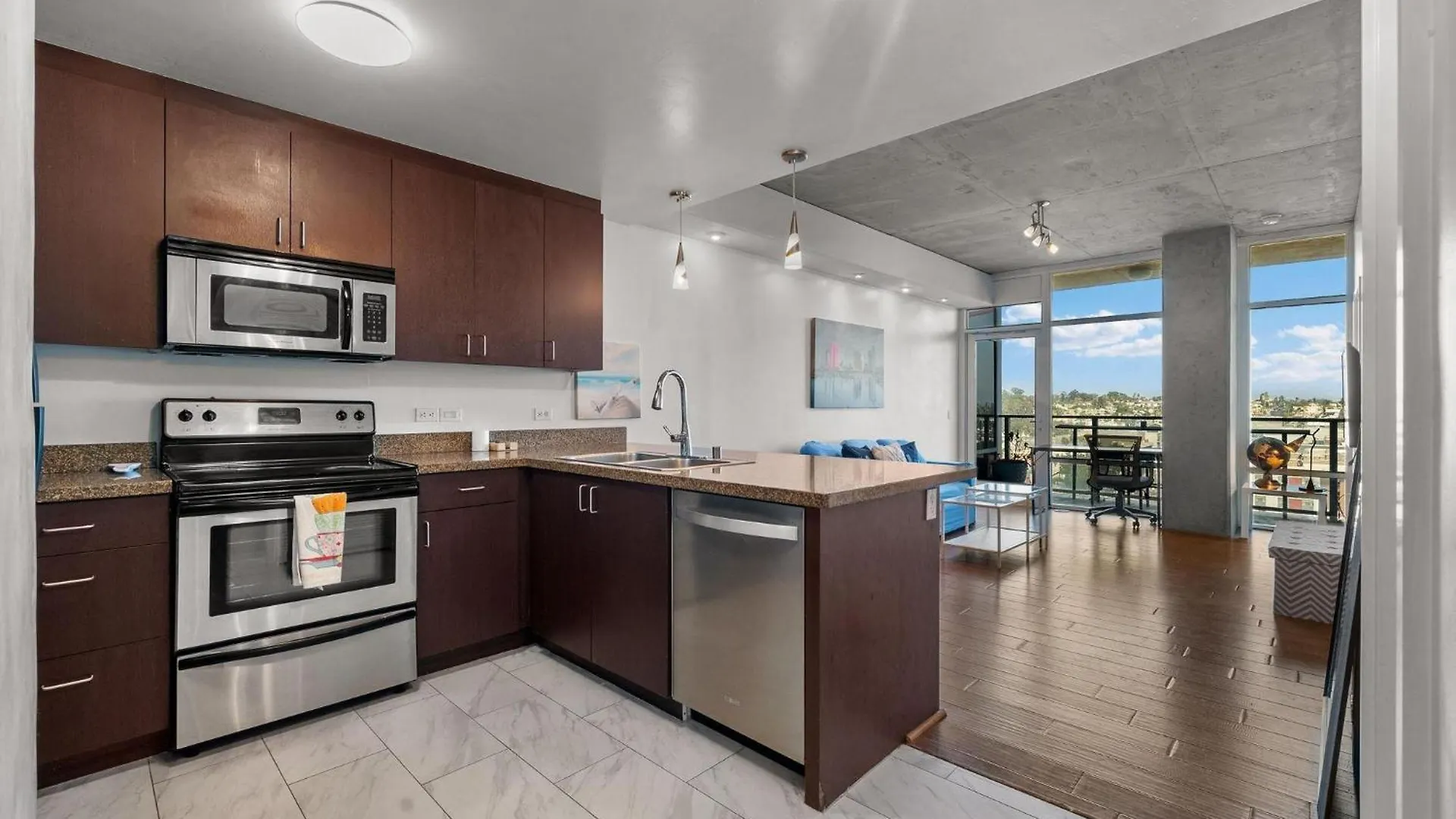Lägenhet Modern 2 Bedroom - Chill & Enjoy With Rooftop Deck *
