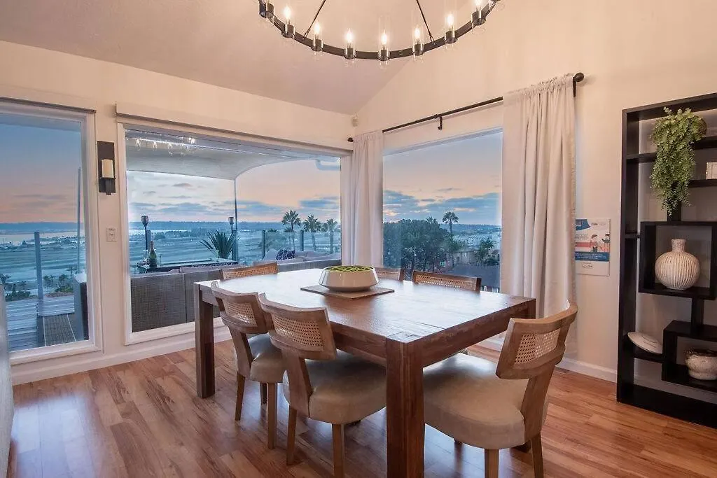 度假居 Incredible Hilltop Luxury Bay View Retreat 圣地亚哥