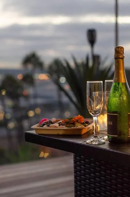 度假居 Incredible Hilltop Luxury Bay View Retreat *
