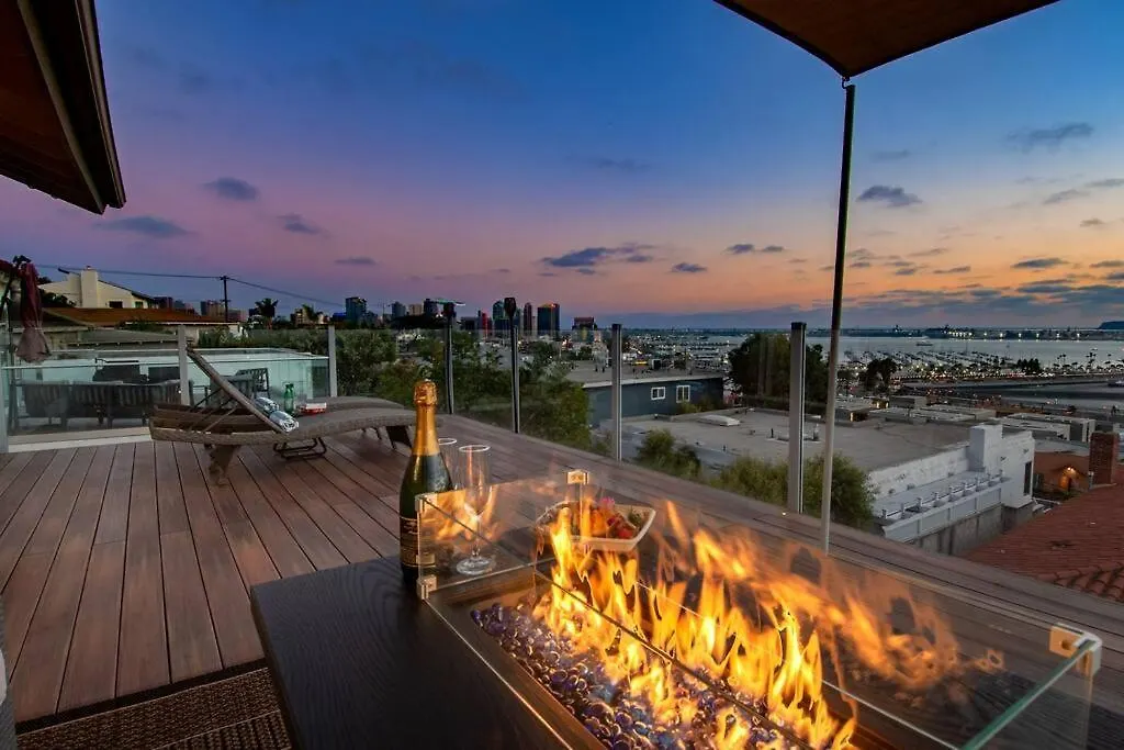 Incredible Hilltop Luxury Bay View Retreat * San Diego