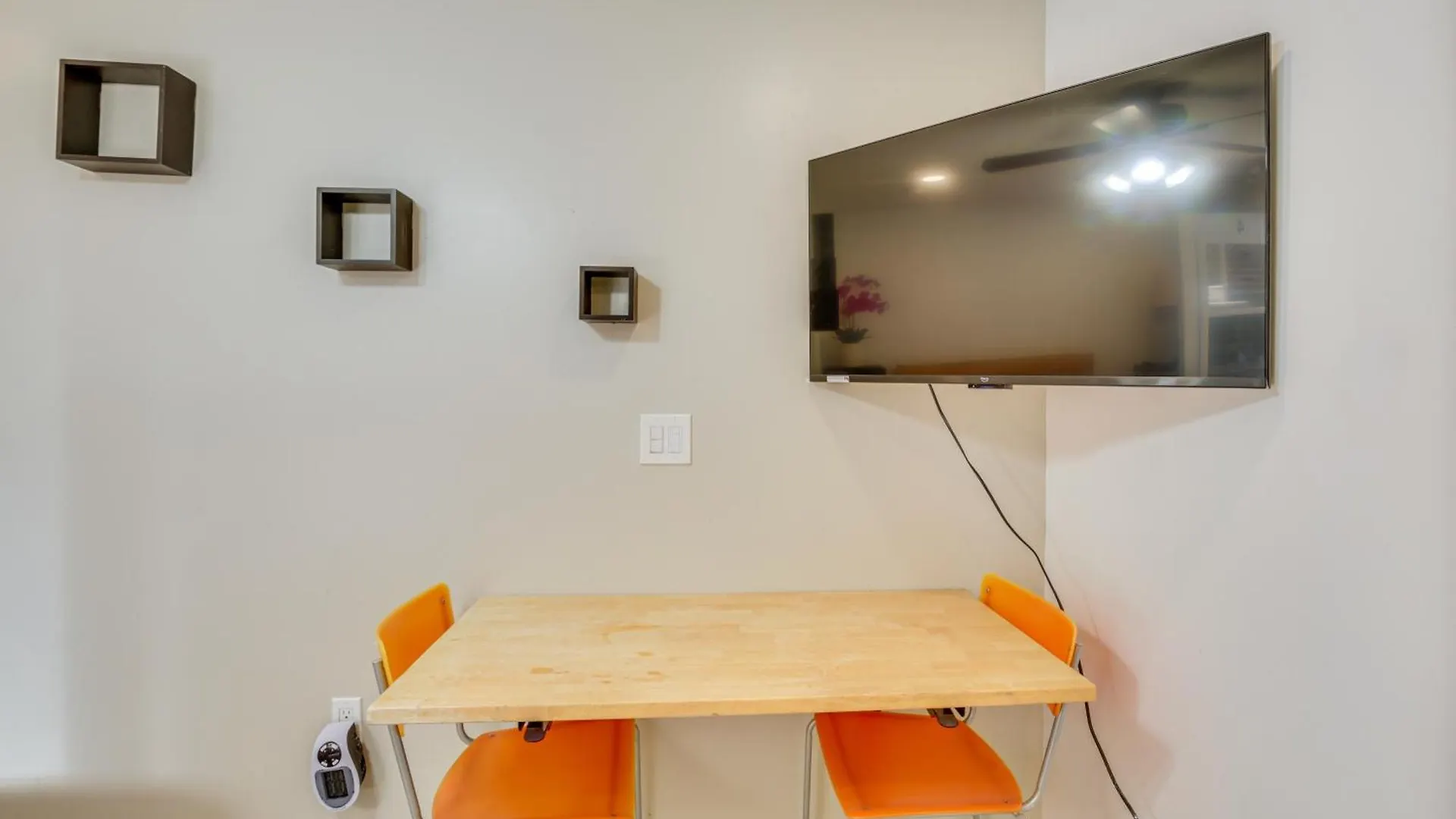 Micro-studio 7 Mi To Coronado Beach! * San Diego