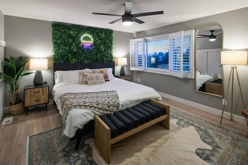 Ventana Vista, Ocean View * San Diego