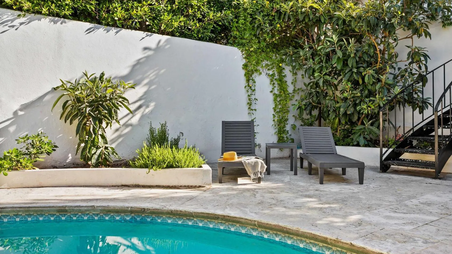 בית נופש Sea Serenity Coastline Views And Pool