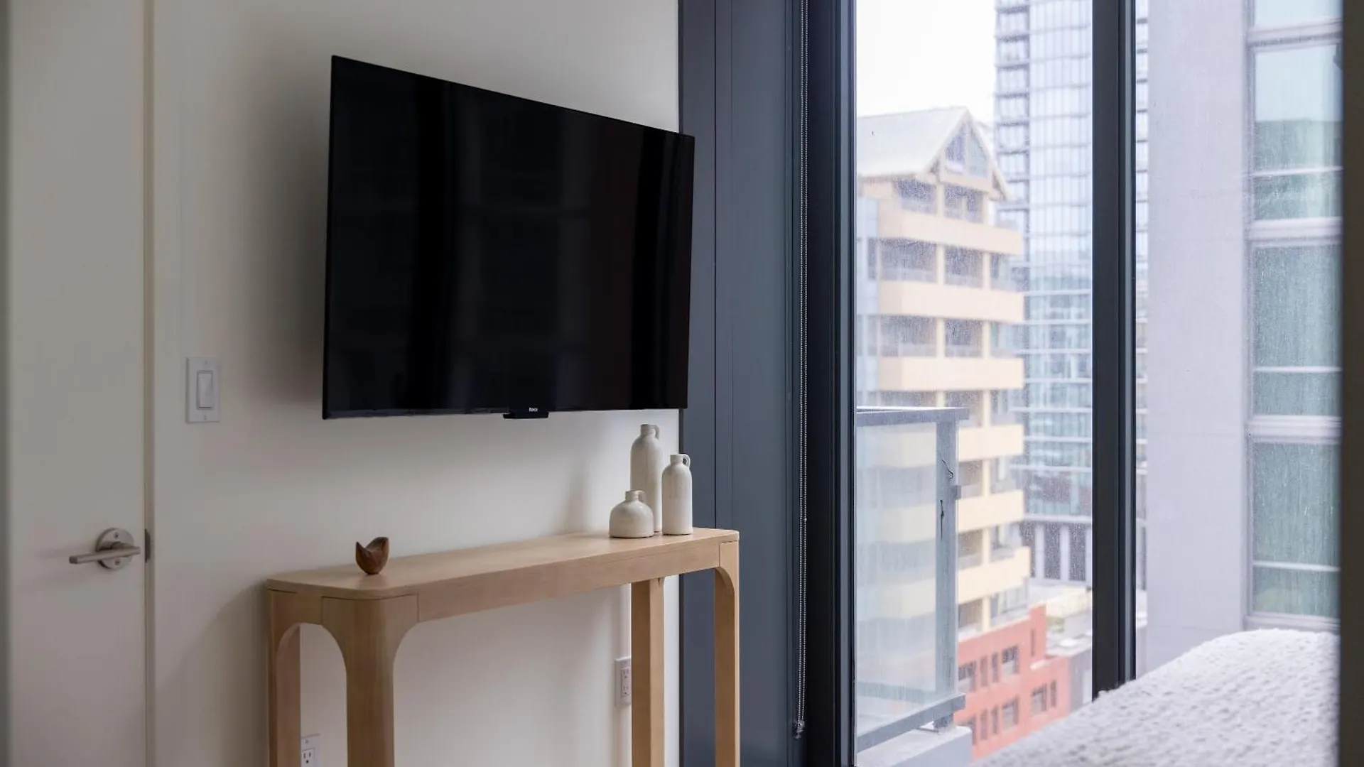 Kasa Little Italy Apartment