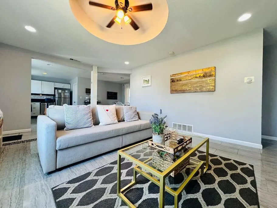 Vakantiehuis Creative Haven Chic 3-bedroom With Artistic Touches San Diego