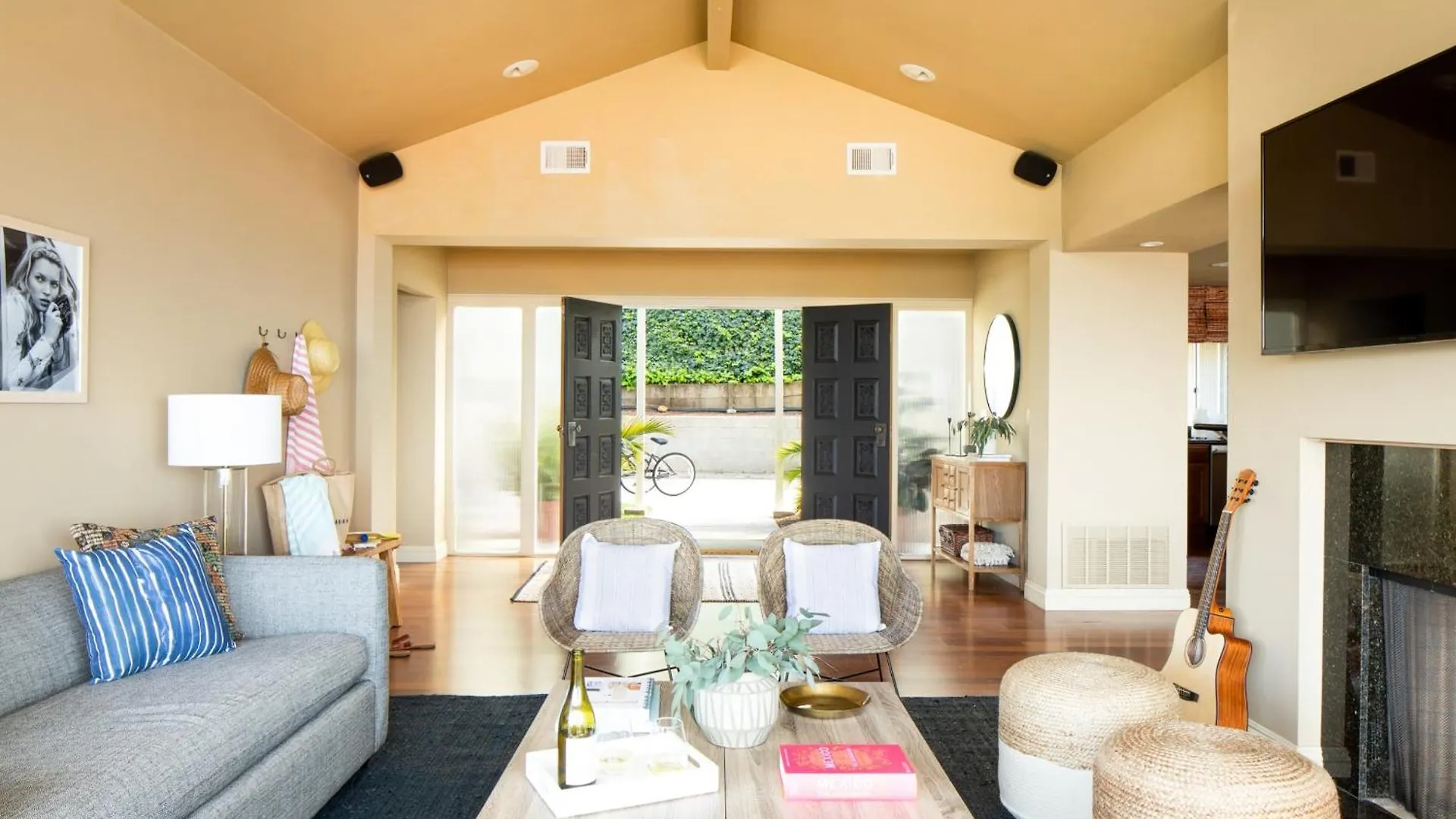 Parasol By Avantstay Hilltop Ocean View Escape W Large Patio Pool Table Holiday home San Diego