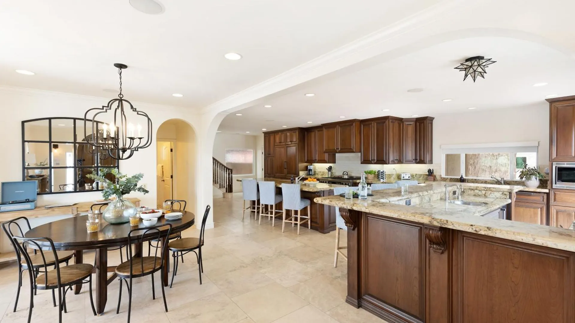 Shoreline By Avantstay Spectacular Beachfront W Fire Pit Pool Table Hébergement de vacances