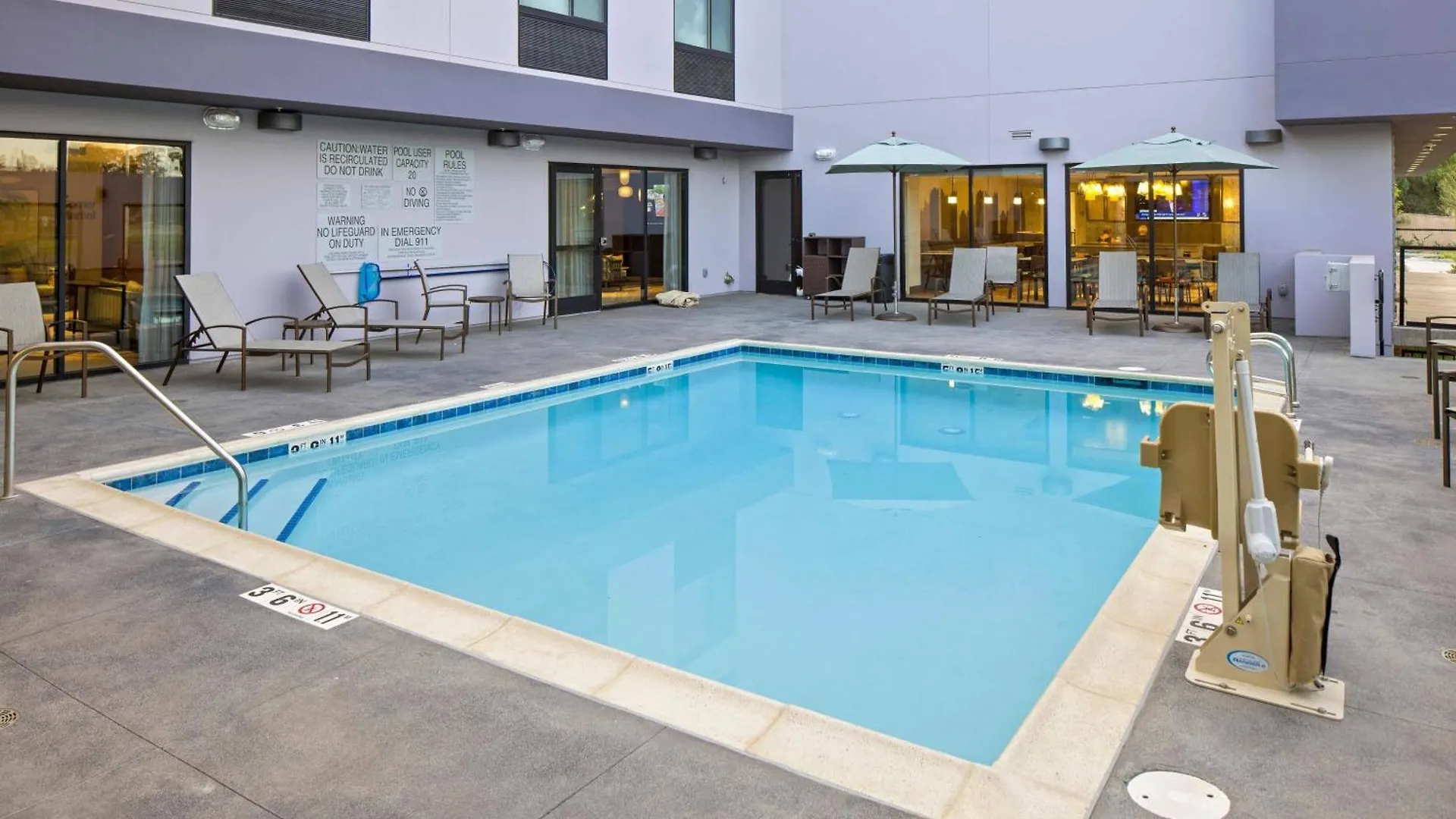 Fairfield & By Marriott Pacific Beach 2*
